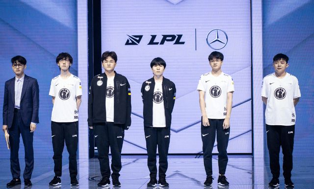 力也逐渐显 力也逐渐显