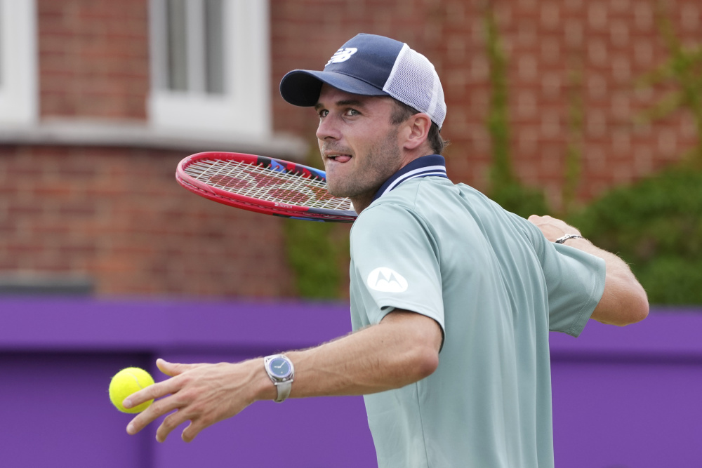 的表现虽然 的表现虽然