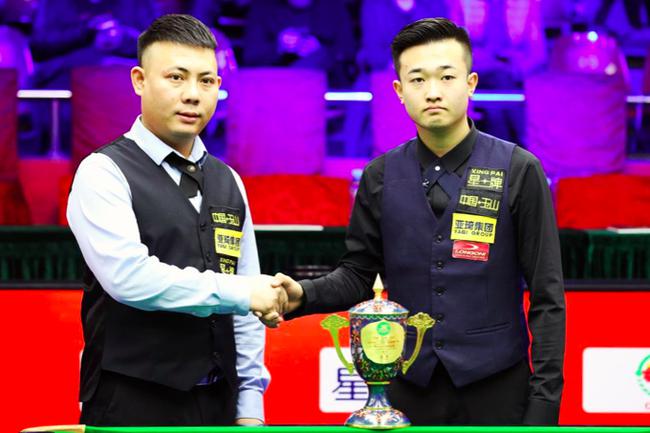 下长篮板 下长篮板